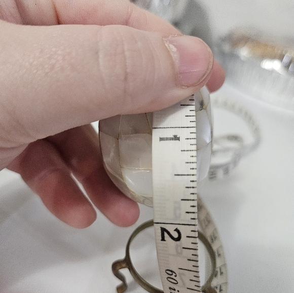 Mother Of Pearl Collectable Decorative Egg With Gold Stand! - Picture 3 of 3